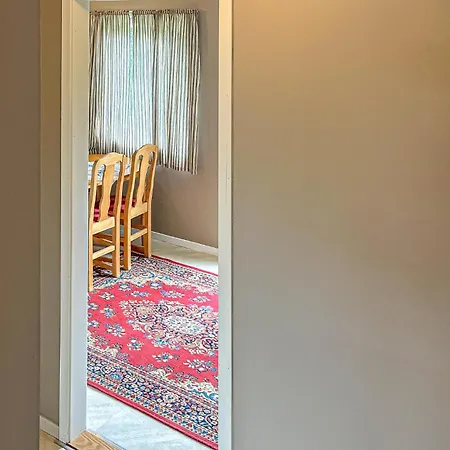 2 Bedroom Gorgeous In Eresfjord Lejlighed *