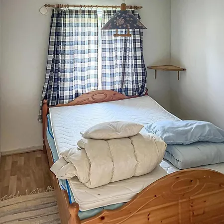 2 Bedroom Gorgeous In Eresfjord Lejlighed Nauste